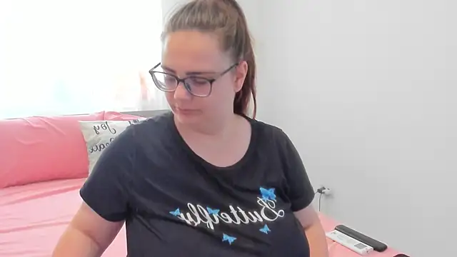 amiravyxen Adlı Modelin Canlı XXX Sohbeti