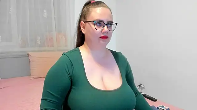 צ'אט XXX בשידור חי של amiravyxen