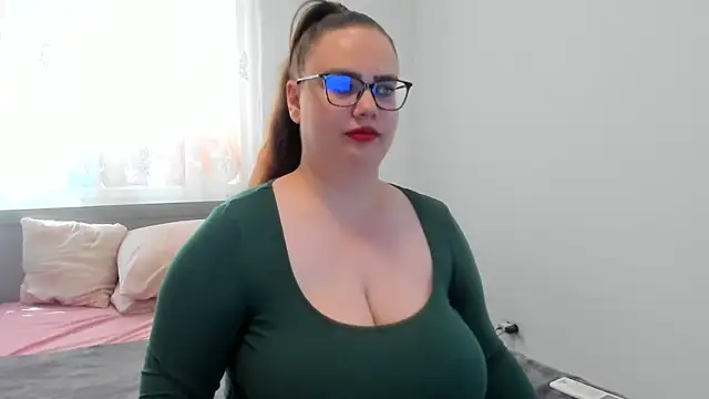Chat XXX ao vivo de amiravyxen