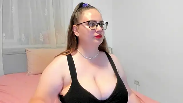 Chat XXX en directo de amiravyxen