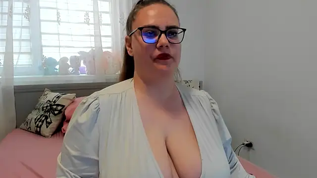 amiravyxen Chat XXX live