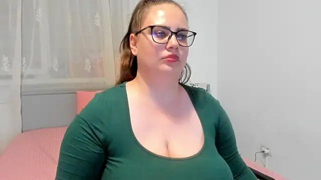 amiravyxen লাইভ XXX চ্যাট
