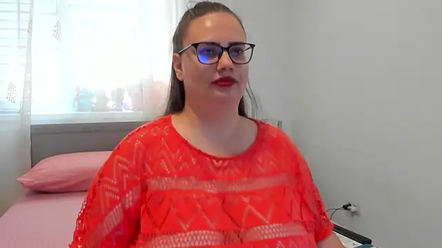 amiravyxen Adlı Modelin Canlı XXX Sohbeti