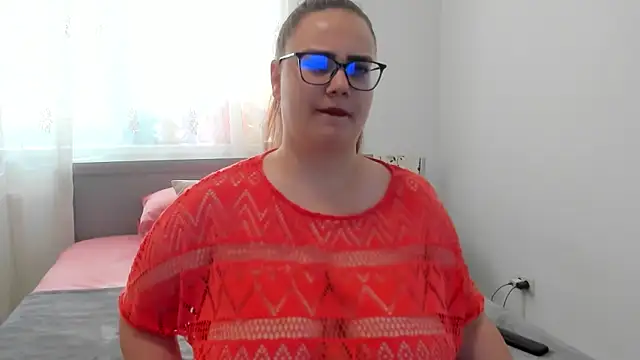 Chat +18 de amiravyxen ao vivo