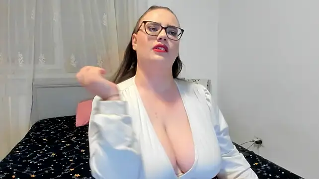 Онлайн чат XXX amiravyxen