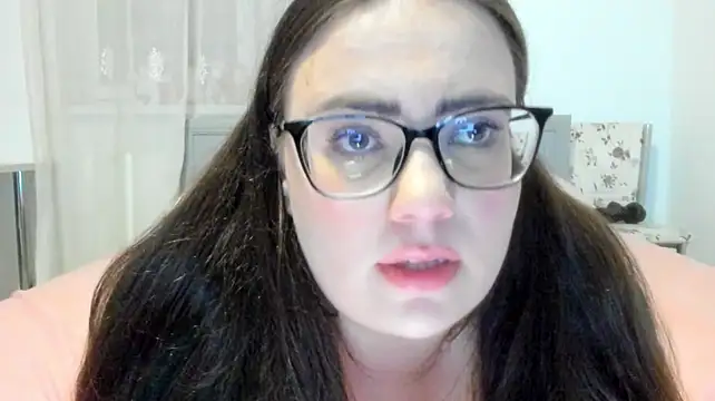 amiravyxen XXX чат на живо