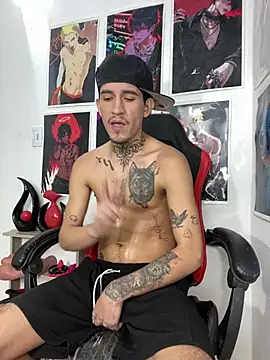 Abraham_linares' Webcam Show