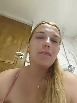 Sakura_2000's Live XXX Chat