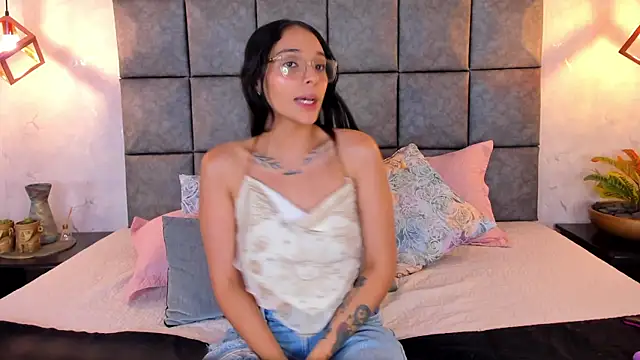 Roseaurora Live XXX Chat