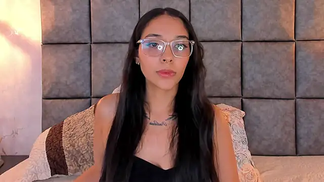 Chatroom XXX en direct de Roseaurora
