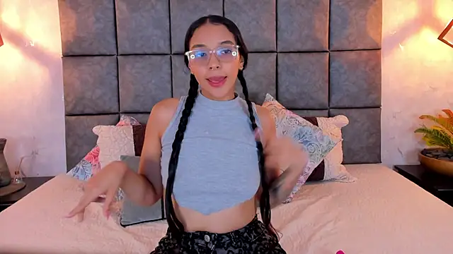 Roseaurora's Live XXX Chat