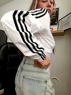 _Dentist-Madisson_04 网络视讯表演