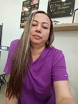_Dentist-Madisson_04 Pertunjukan Webcam