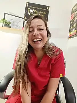 Pertunjukan Kamera Web _Dentist-Madisson_04