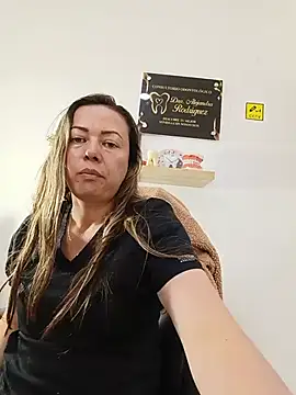 _Dentist-Madisson_04's Webcam Show