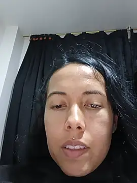 Chat XXX en directo de MiaForever1