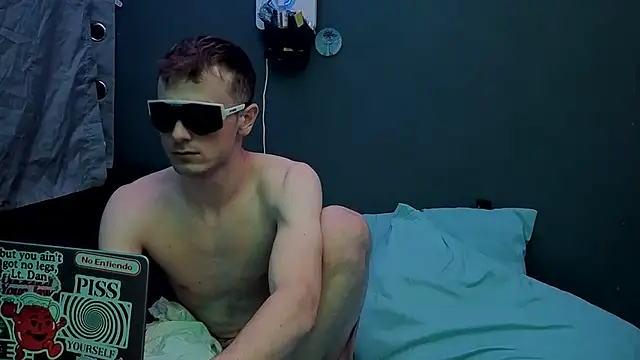 maskedboy1: διαδικτυακό σόου στην κάμερα