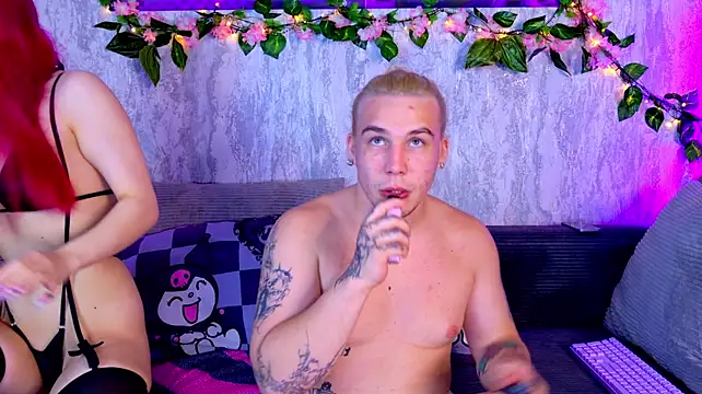 Night_angell69 Show in webcam