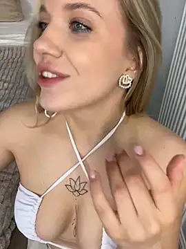 AlisaMyers Шоу с уебкамера