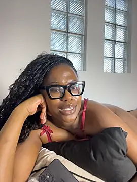 Moonzy777's Live XXX Chat