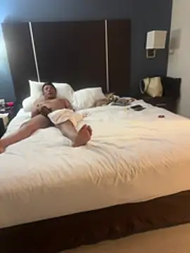 camalionjuuu webcam show