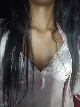 BunnyBloom25 Show in webcam