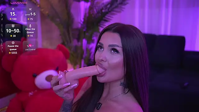 KylieKroftt's Live XXX Chat