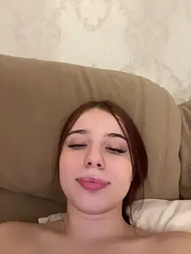 Immy_Megan Adlı Modelin Canlı XXX Sohbeti
