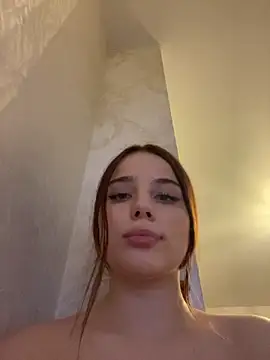 Immy_Megan Chat XXX in diretta