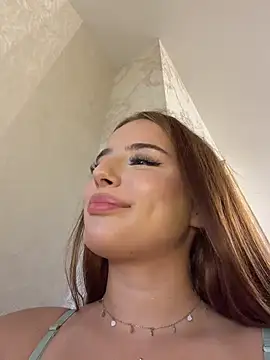 צ'אט XXX בשידור חי של Immy_Megan