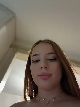 Czat XXX na żywo – Immy_Megan