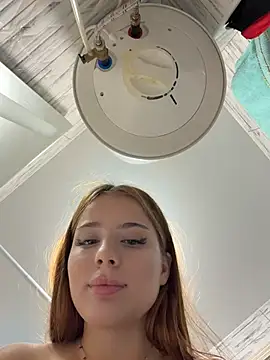 Immy_Megan Chat XXX in diretta