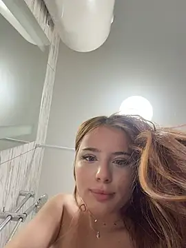 Immy_Megan Chat XXX in diretta