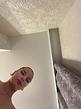צ'אט XXX בשידור חי של Immy_Megan