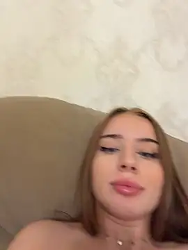 Show modela Immy_Megan na web-kameri