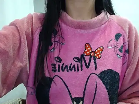 Taylormegan Adlı Modelin Canlı XXX Sohbeti