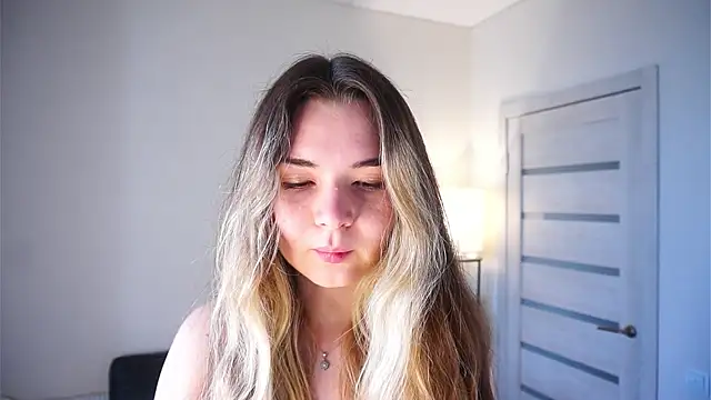 MarlinVarian's Live XXX Chat