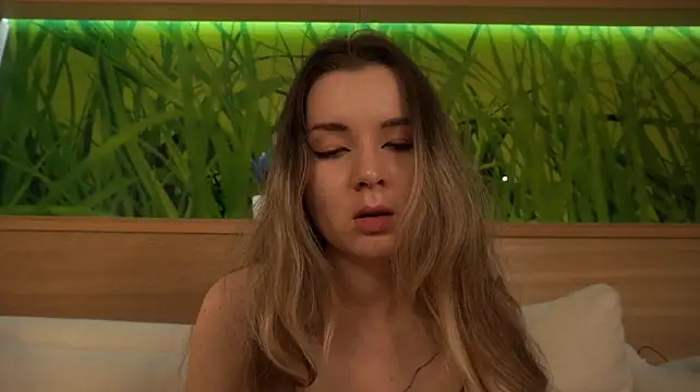 MarlinVarian's Live XXX Chat