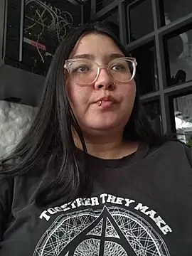 Dulce_meow Adlı Modelin Canlı XXX Sohbeti