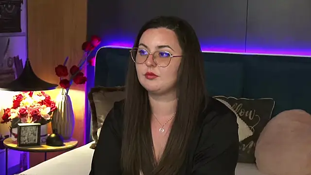 Chat XXX en directo de Mia_Swano