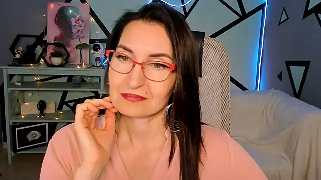 UnaTerra's Live XXX Chat