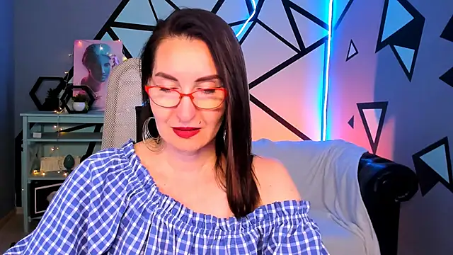 UnaTerra Adlı Modelin Canlı XXX Sohbeti
