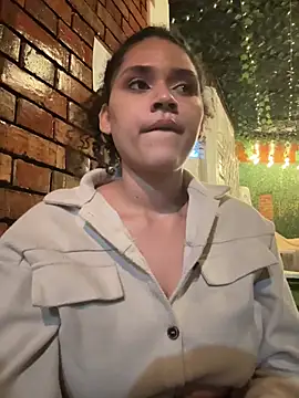 XXX chat uživo modela Lilithadams1