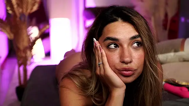 ItalianGirl 웹캠 쇼