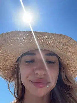 צ'אט XXX בשידור חי של ItalianGirl