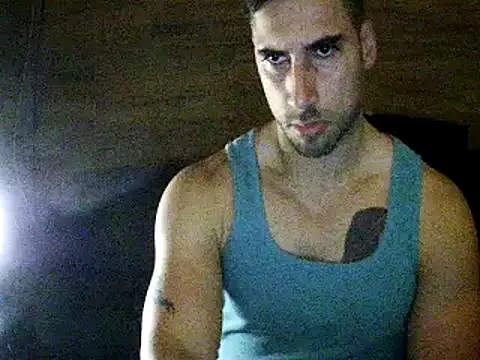 Show modela carvandy na web-kameri