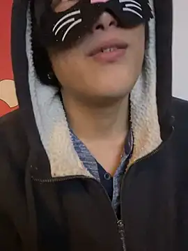 ma_k0 Show in webcam