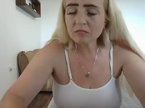 Chat XXX en directo de LanaFoxx