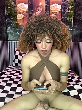 הופעת וובקאם של Alluring_Carmela