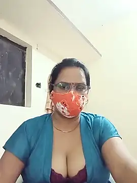 Payal-bhabhi07 élő XXX-chatje